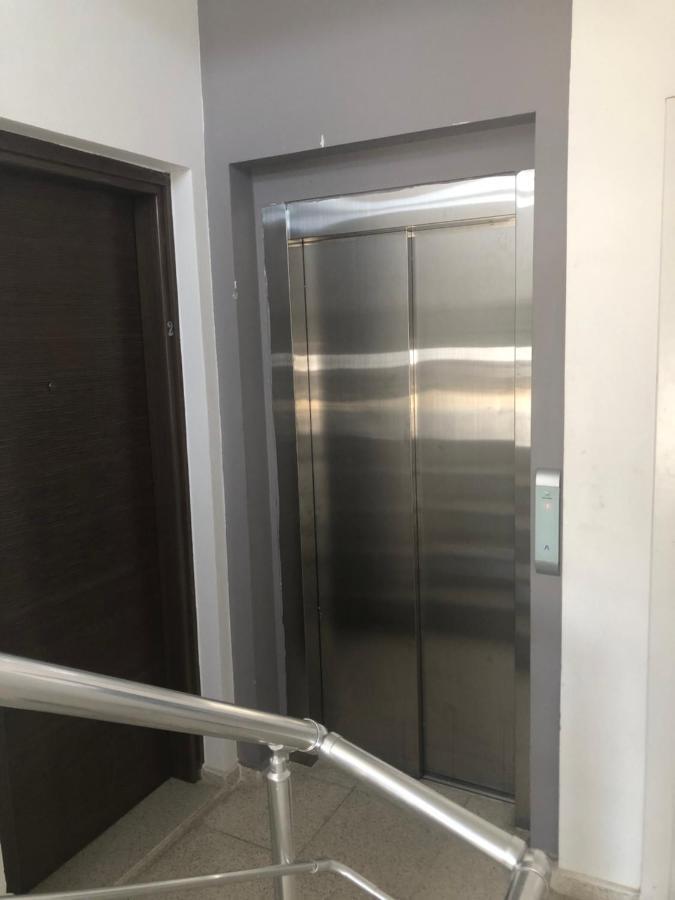 Tetris Apartment Spacious Comfortable Nicósia Exterior foto